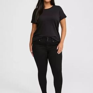 Torrid Women's Black Skinny Jeans